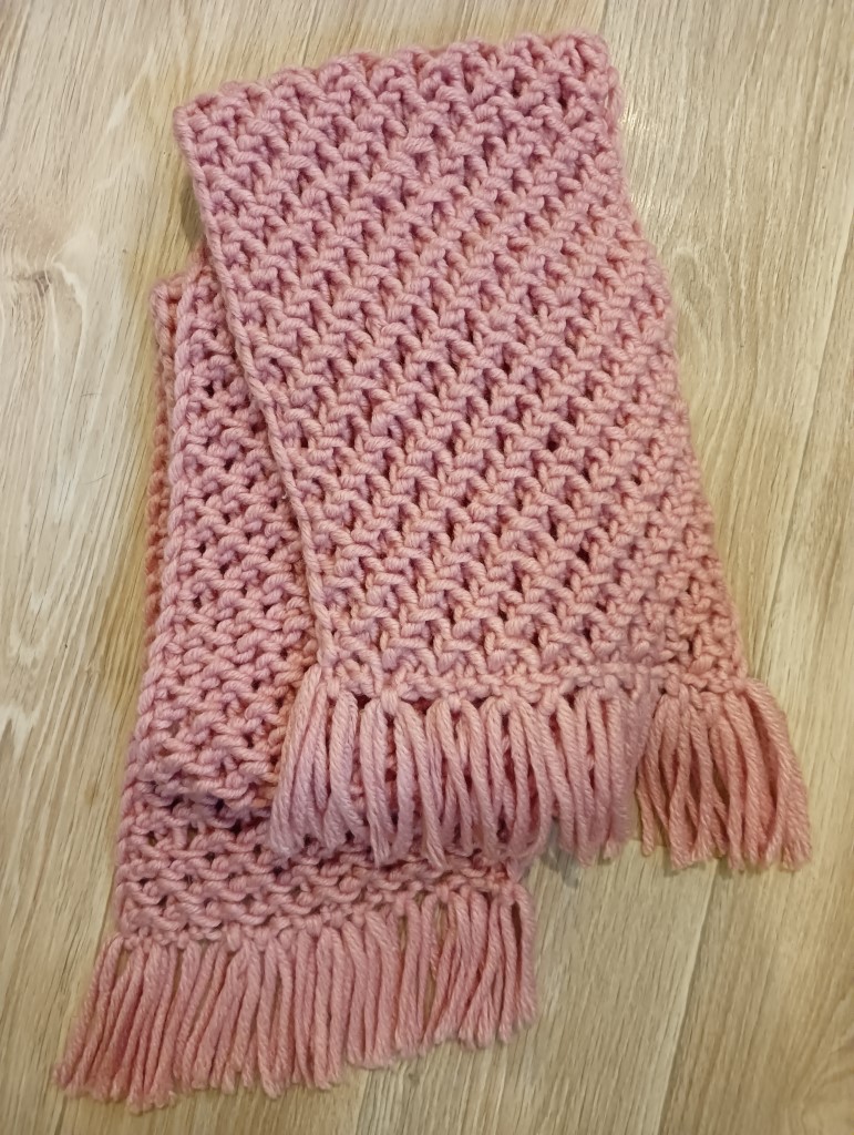 Шарф вафельный вязаный