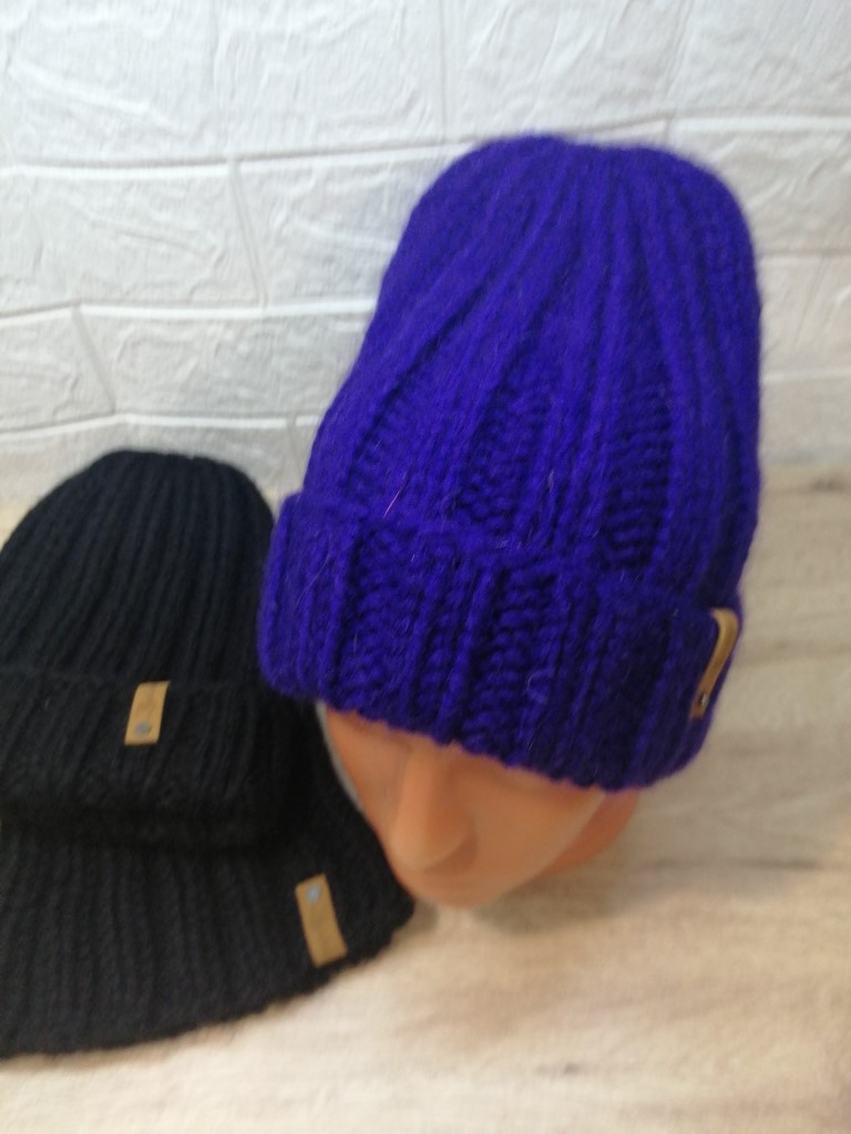 Вязаная шапка