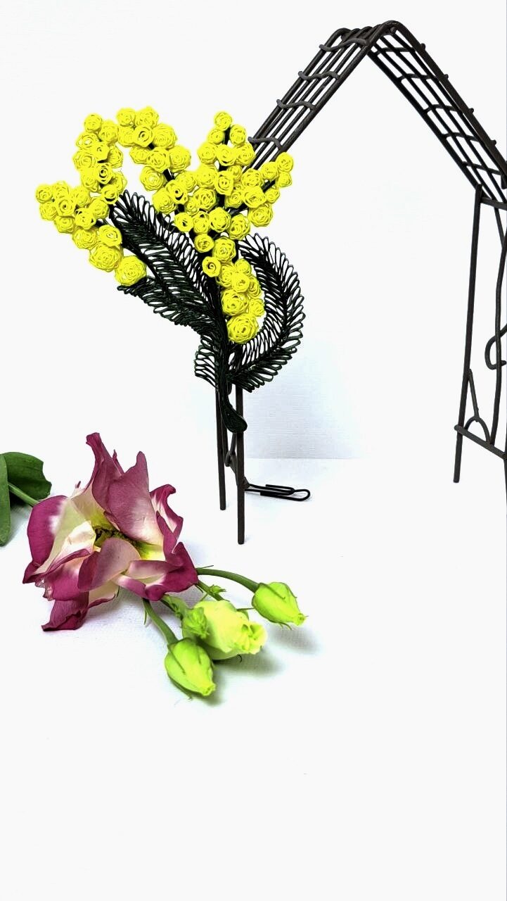 Брошь квиллинг «Мимоза»