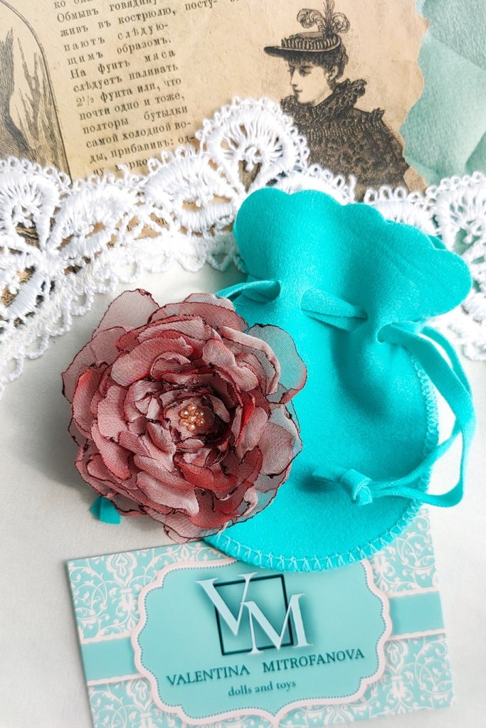 Брошь роза Остинка