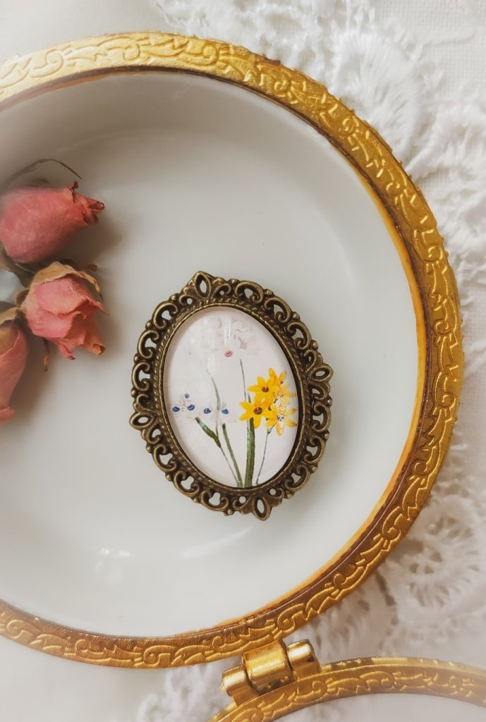 Винтажная брошь малая «Ирисы»