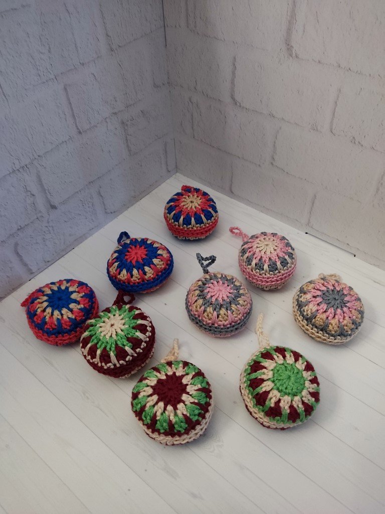 Новогодние шарики