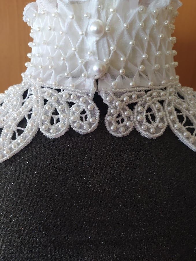 Воротник на стойке