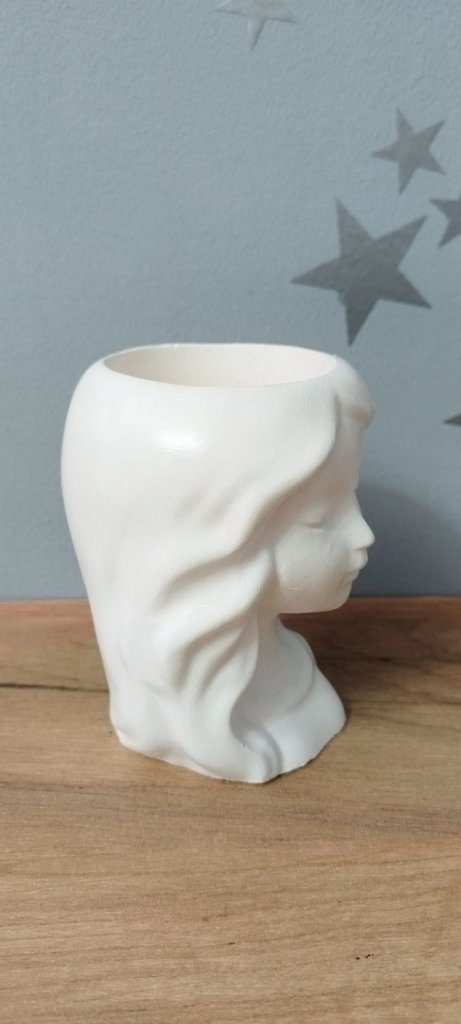 Кашпо декоративное. Девушка