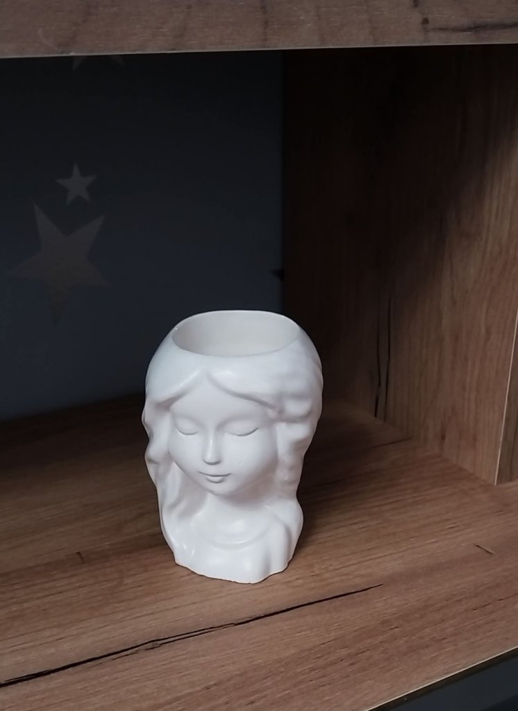 Кашпо декоративное. Девушка