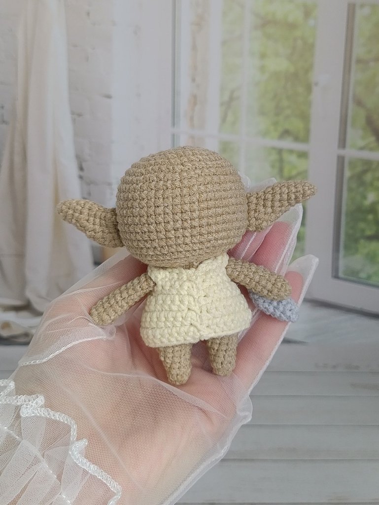 Кукла вязаная интерьерная «Добби»