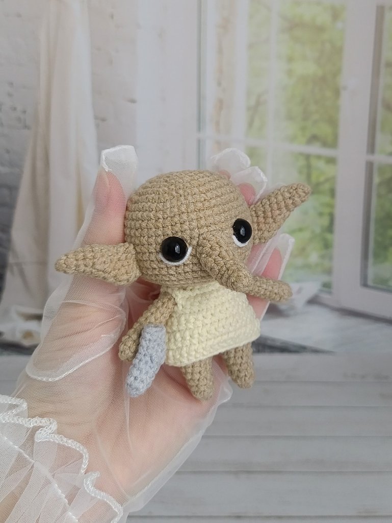 Кукла вязаная интерьерная «Добби»