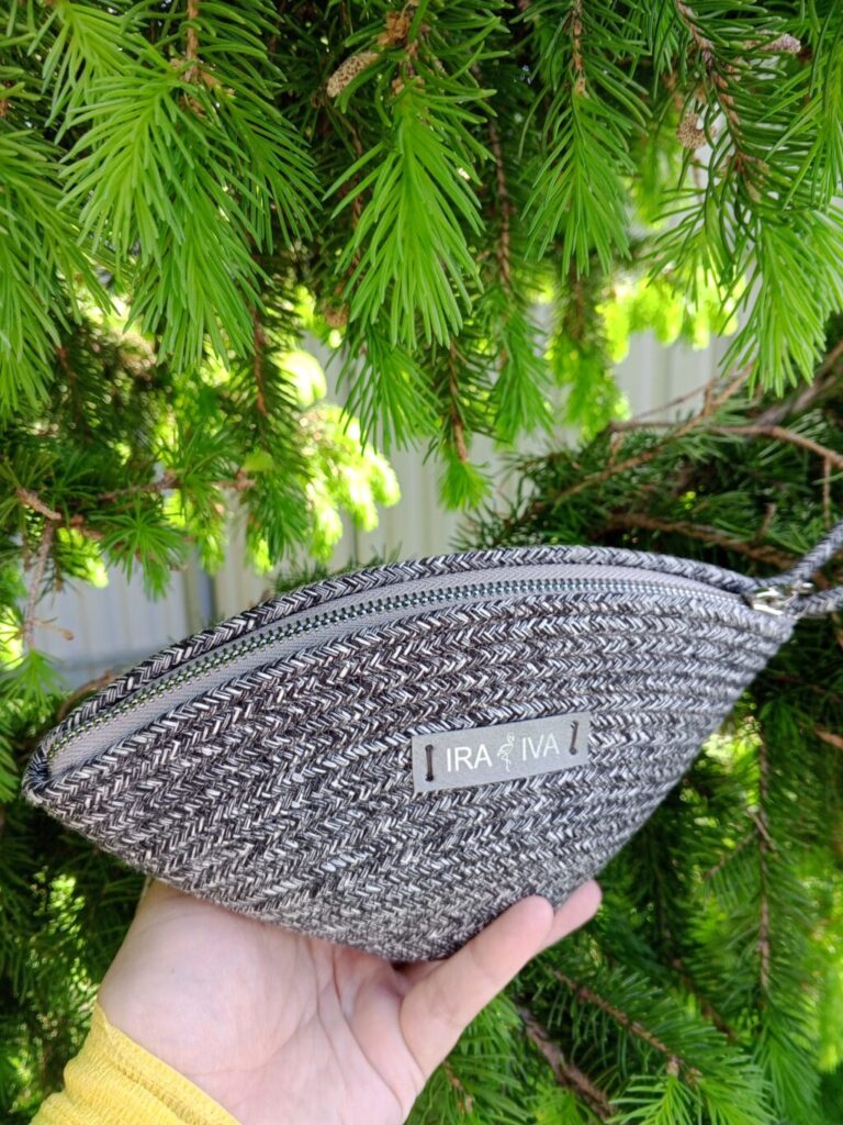 Косметичка серебро