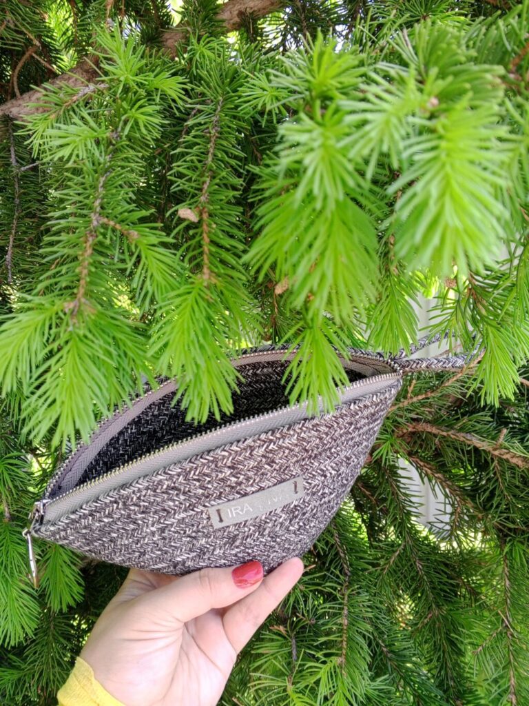 Косметичка серебро