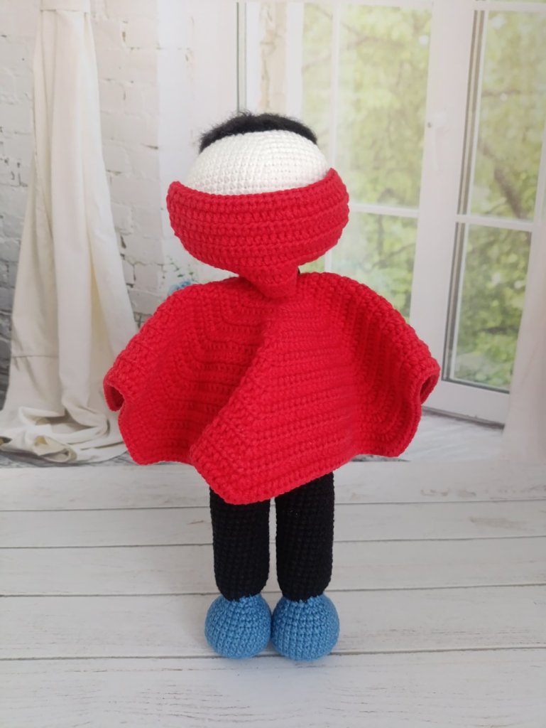 Кукла вязаная интерьерная «Вампирчик»