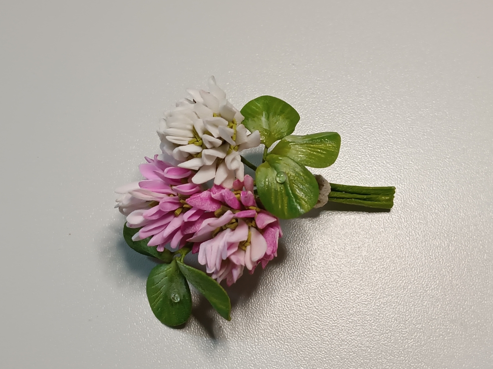 Брошь из фоамирана «Клевер»