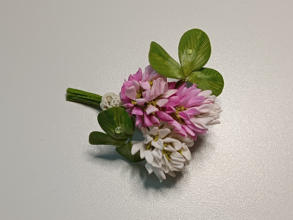 Брошь из фоамирана «Клевер»