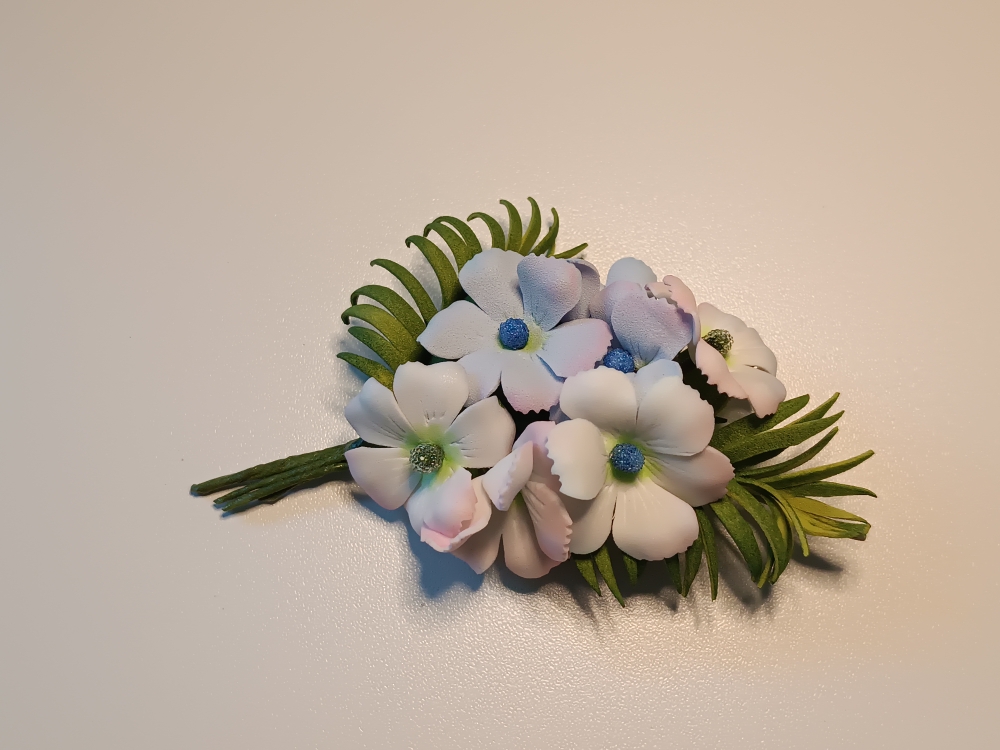 Брошь из фоамирана «Букетик роз.-гол.»