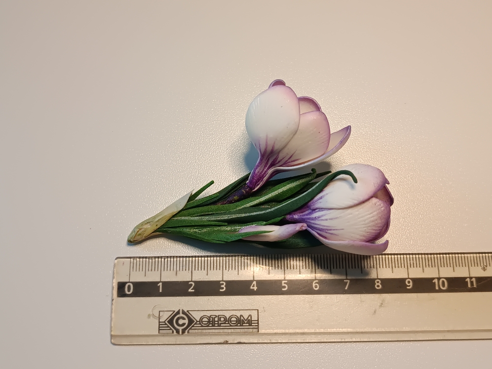Брошь из фоамирана «Крокус»