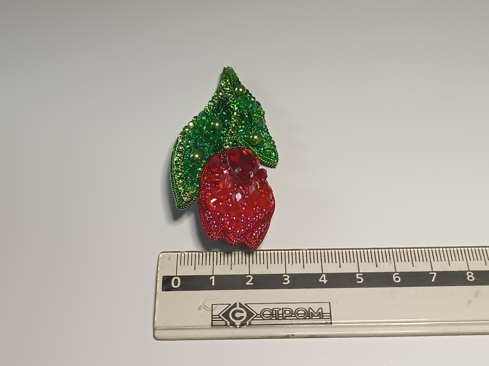 Брошь «Красный тюльпан»