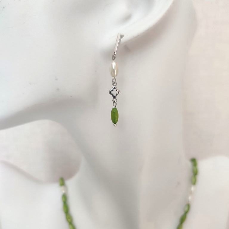 Нежная зелень перламутра