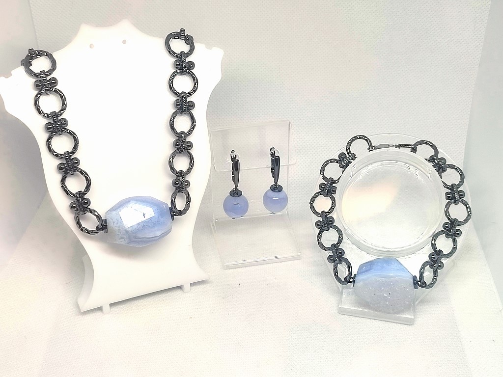 Голубой агат