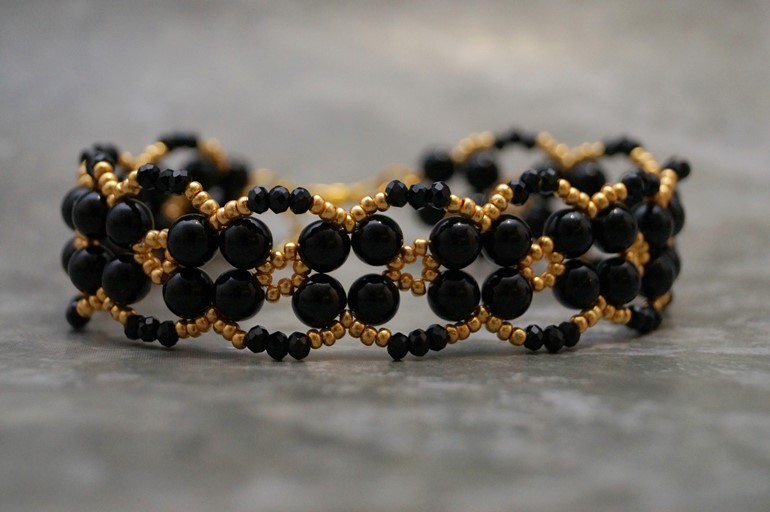 Женский браслет Фламенко