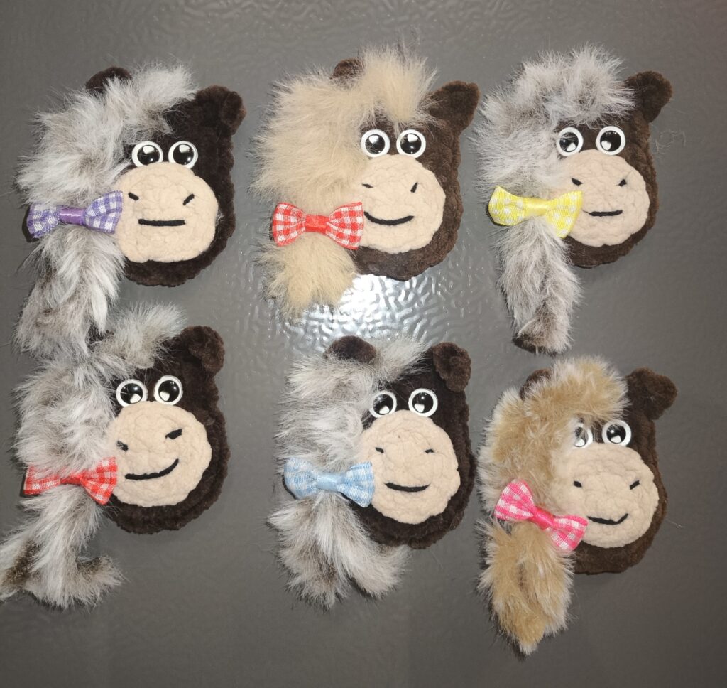 Лошадка магнит. Символ года