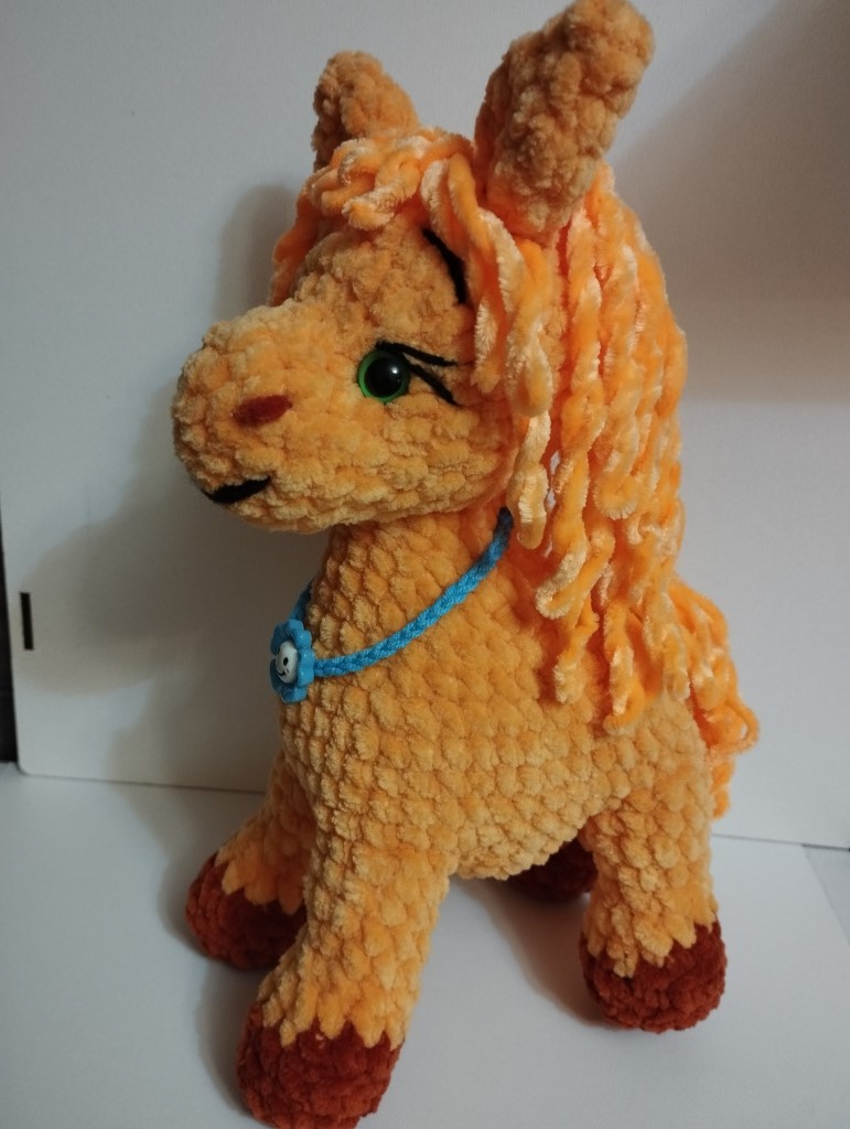 Вязаные игрушки. Лошадка.