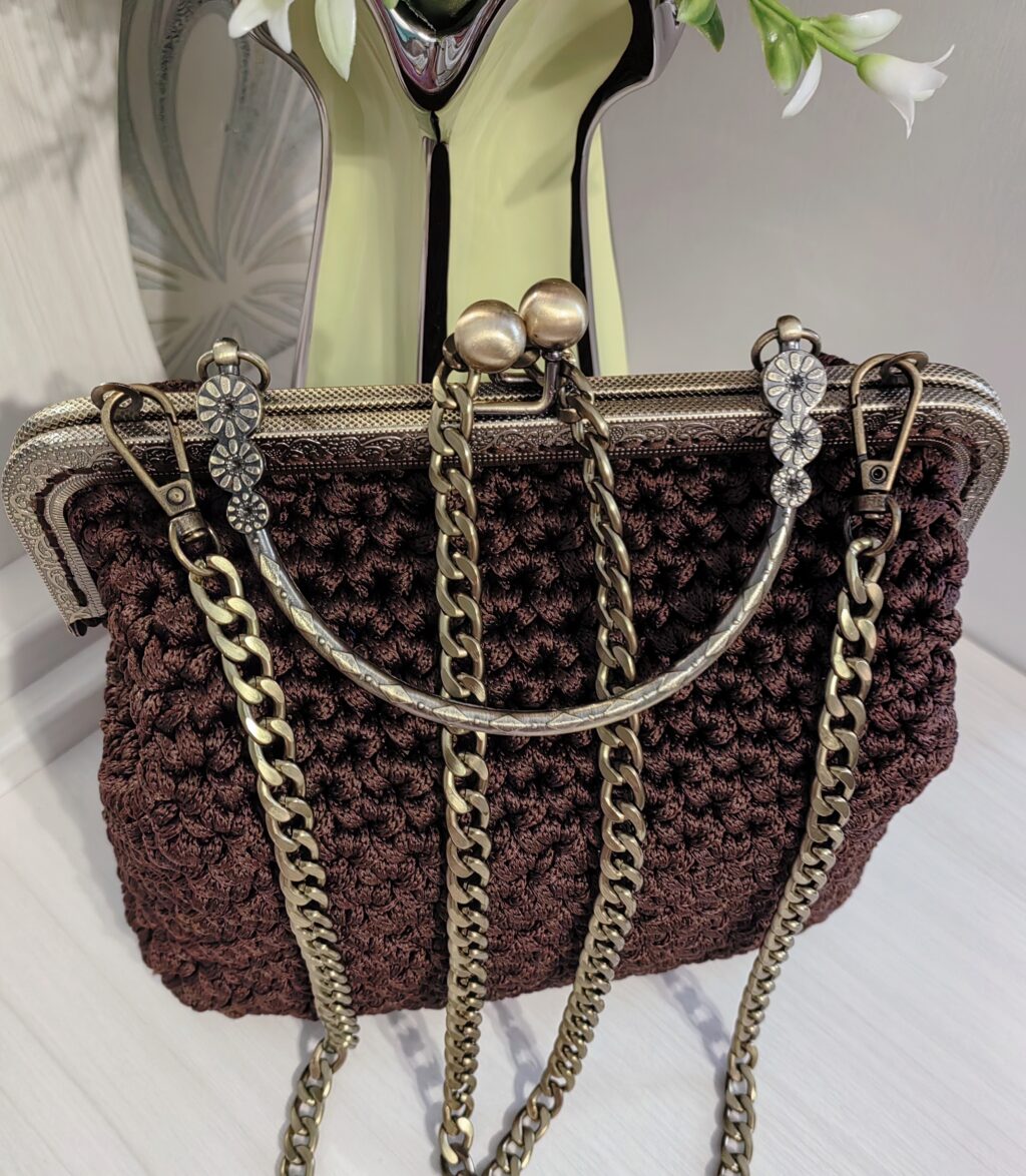 Сумочка-клатч