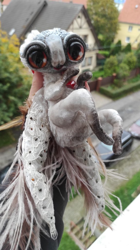 Интерьерная игрушка Моль Белая