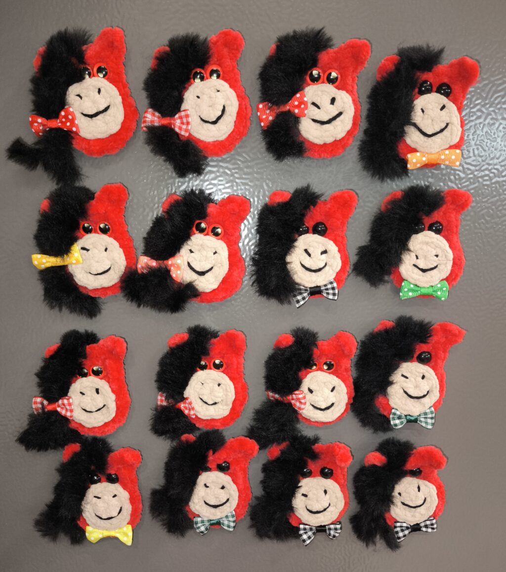 Лошадка магнит. Символ года