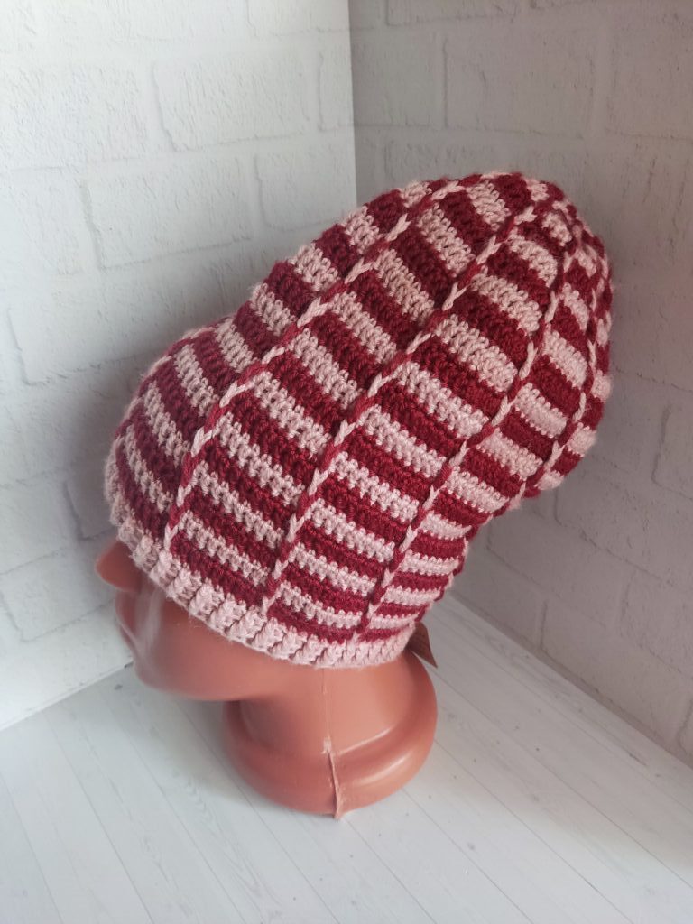 Шапка в полоску