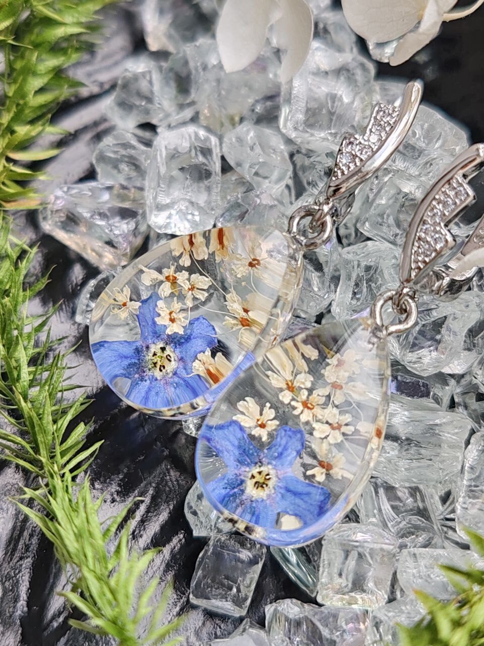 Серьги с сухоцветами Сныти и Бруннеры