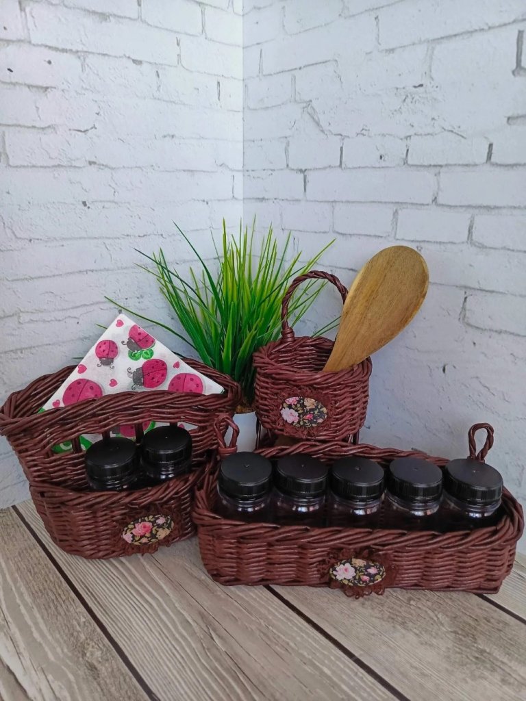 Плетенный кухонный набор