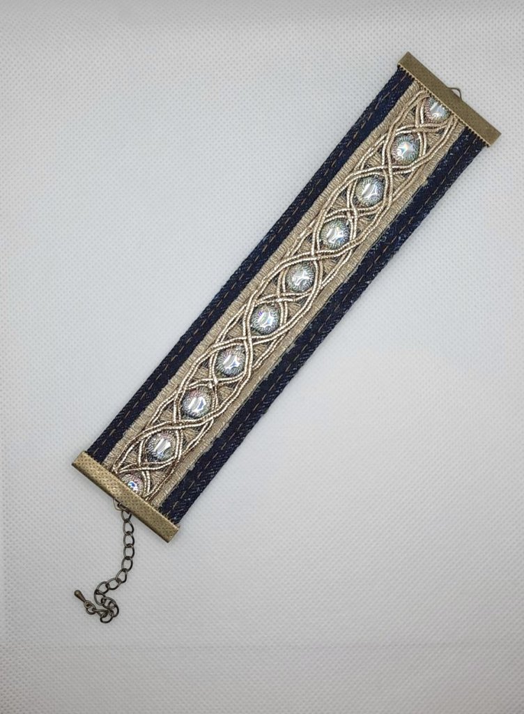 Браслет джинсовый