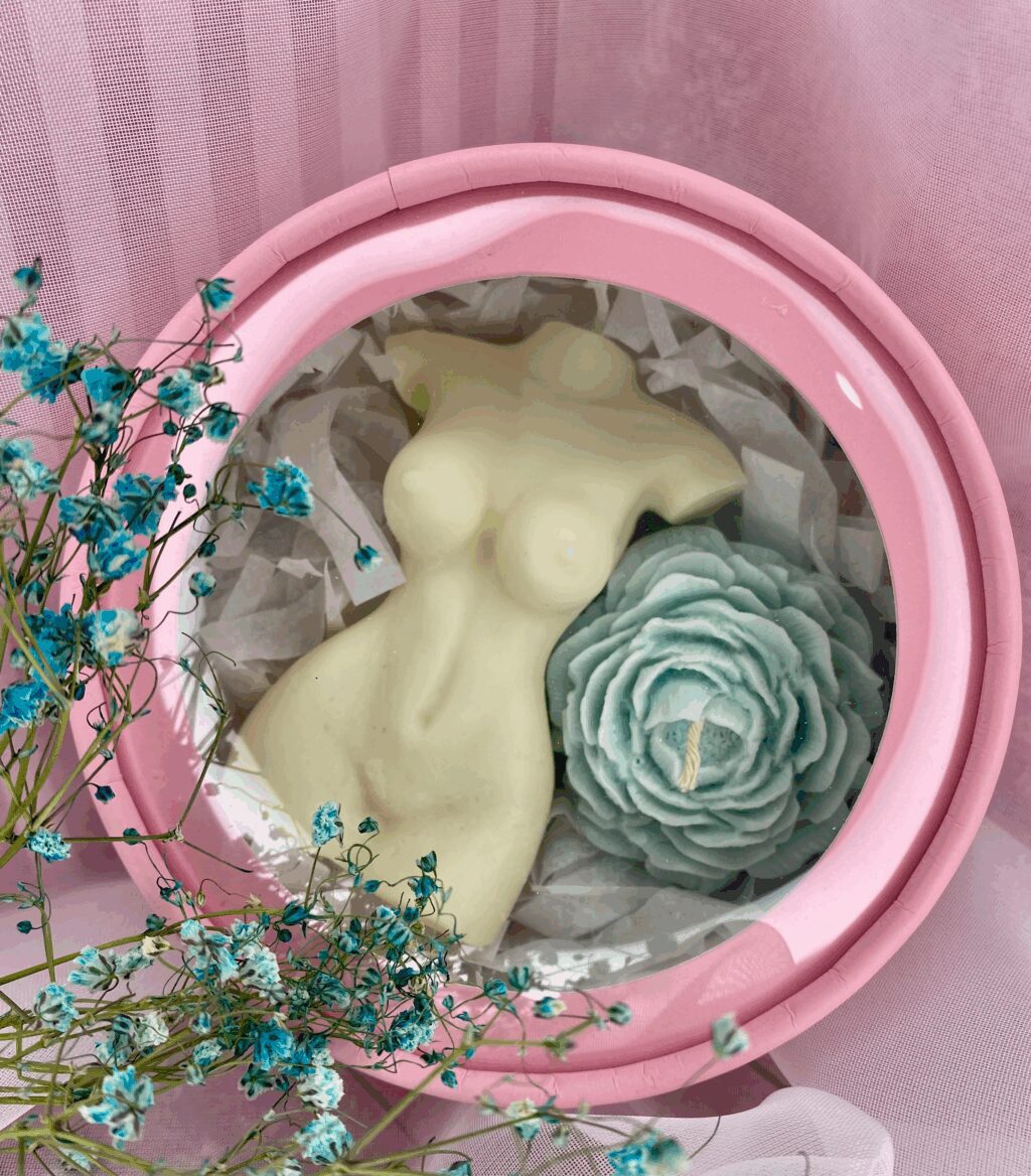 Свечи в шляпной коробочке «Женский силуэт»