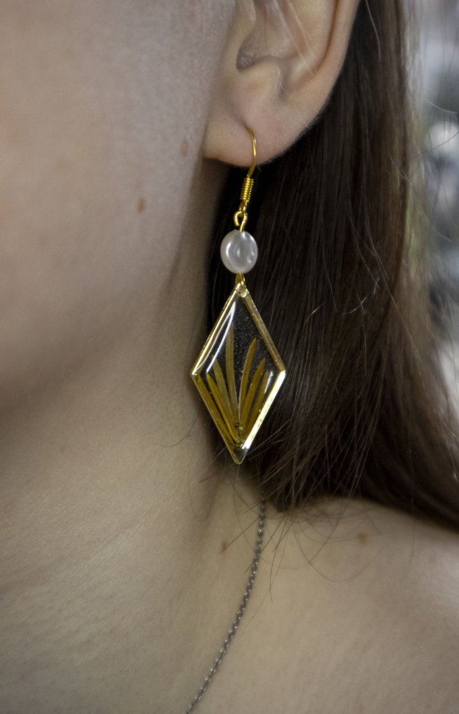 Еловые серьги