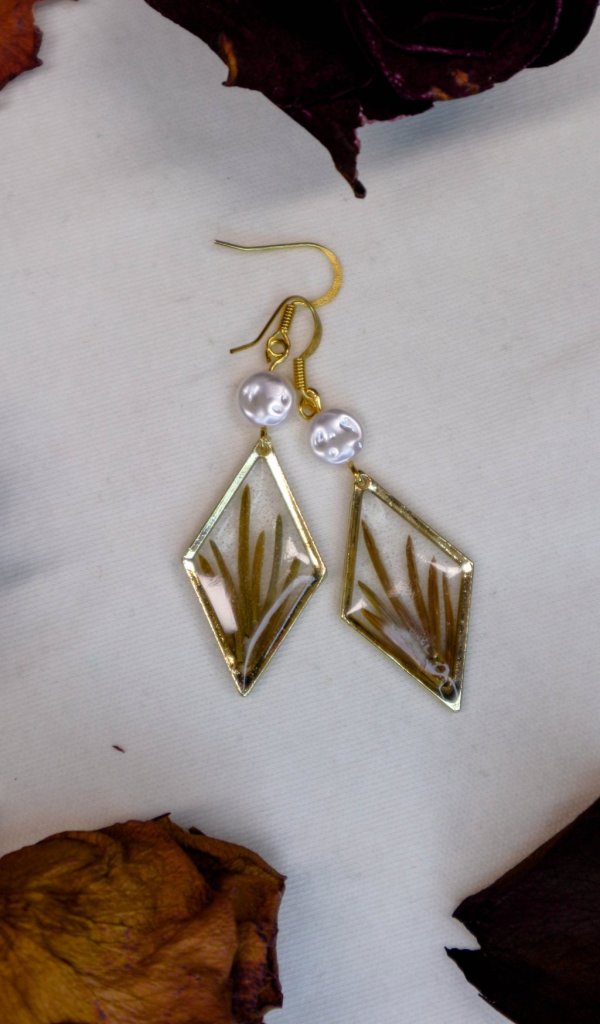 Еловые серьги