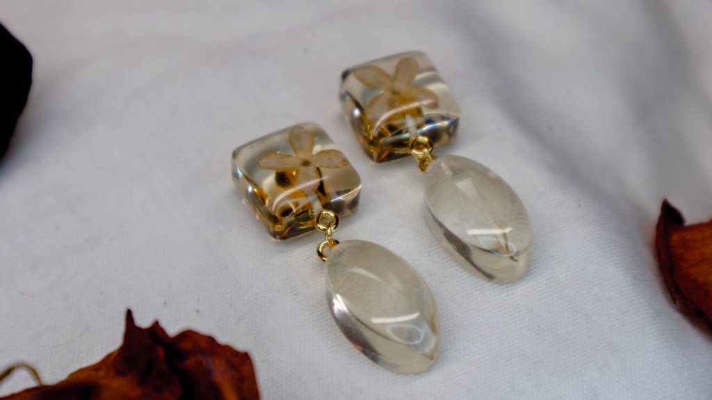 Серьги с сиренью