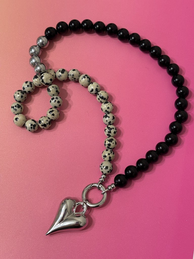 Чокер из далматиновой яшмы и агата