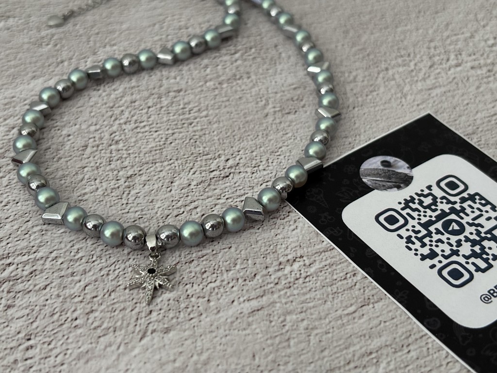 Чокер из зеленой майорки