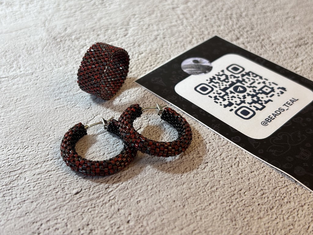 Серьги из бисера Пикассо