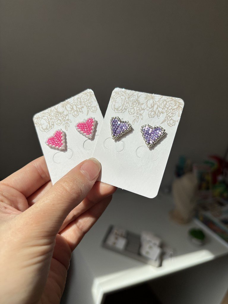 Серьги гвоздики из японского бисера