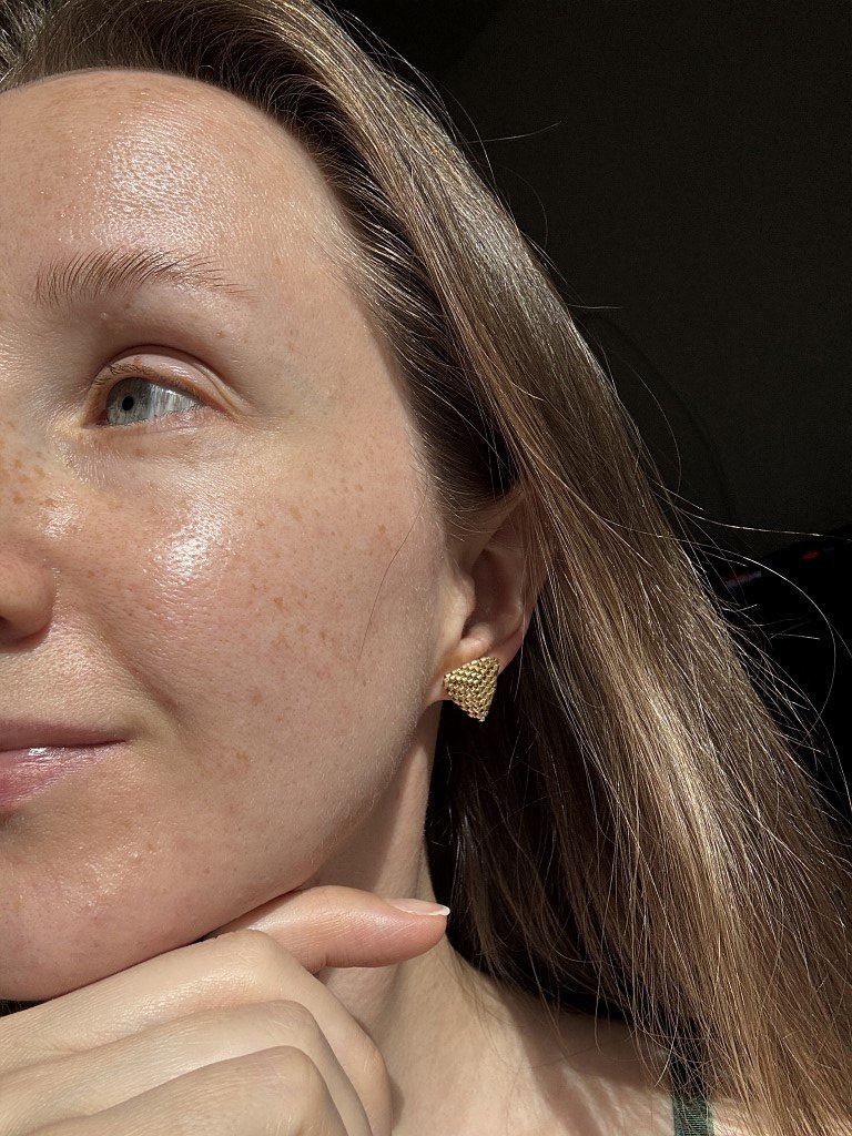 Серьги гвоздики из японского бисера