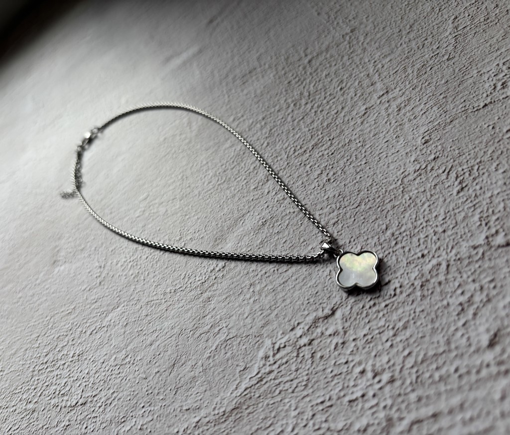 Цепочка с клевером