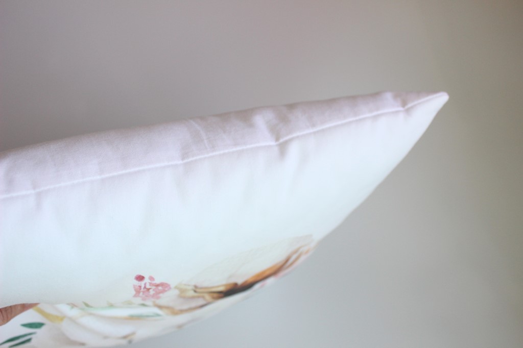 Декоративная подушка