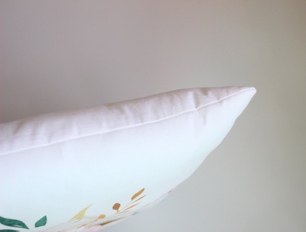 Декоративная подушка