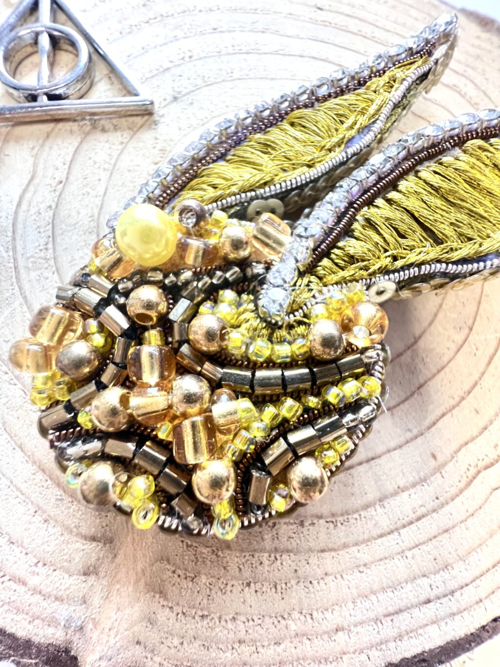 Брошь «Золотой снитч»