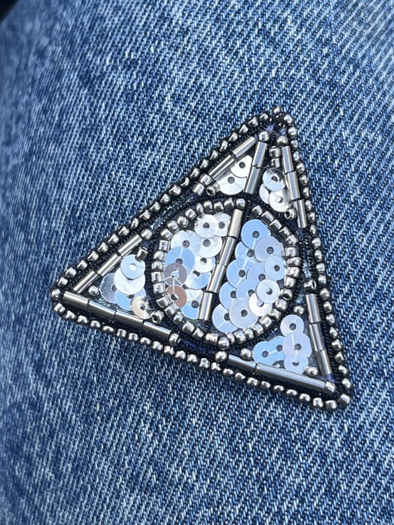 Брошь «Дары смерти»