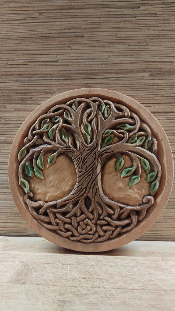Резное панно -Древо жизни