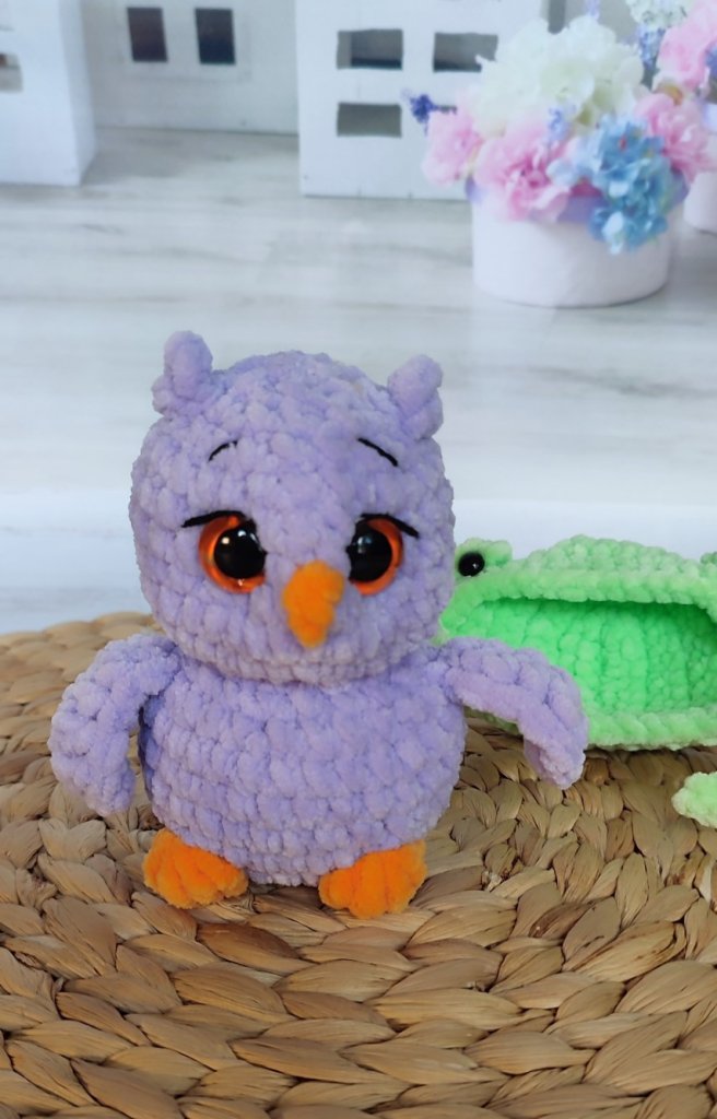 Сова в шапке вязаная