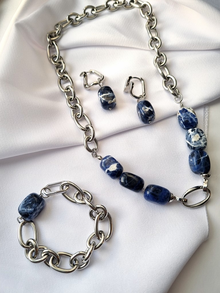 Колье трансформер содалит