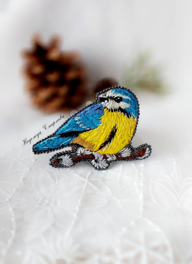 Брошь «Лазоревка»