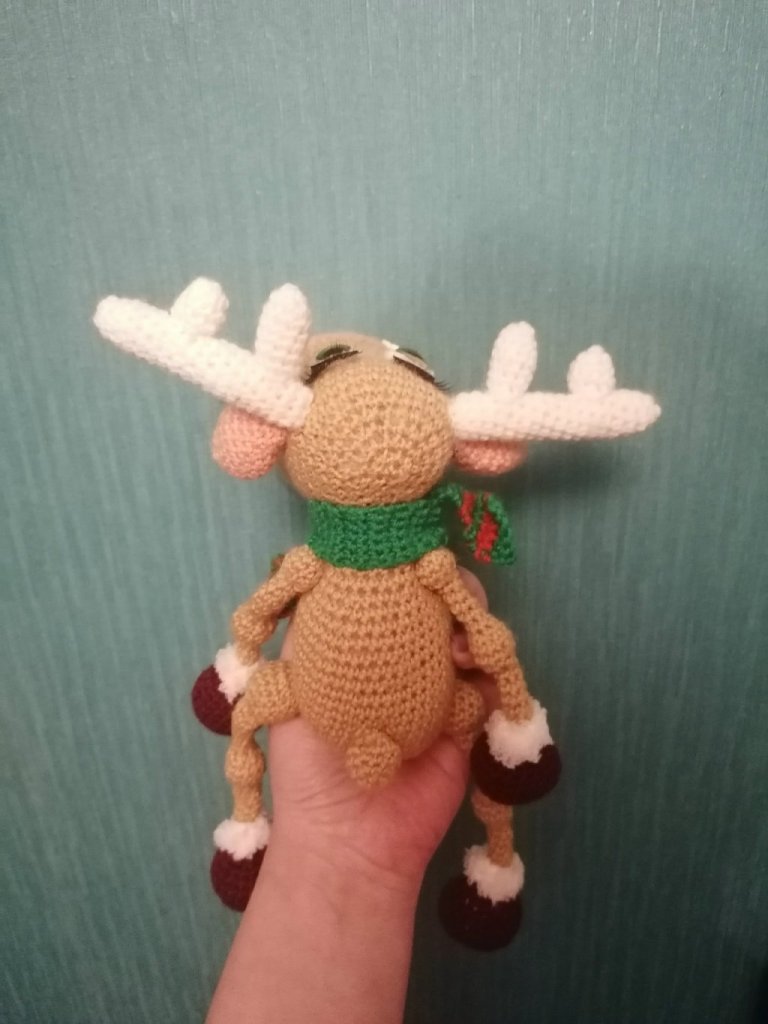 Олень ручная работа